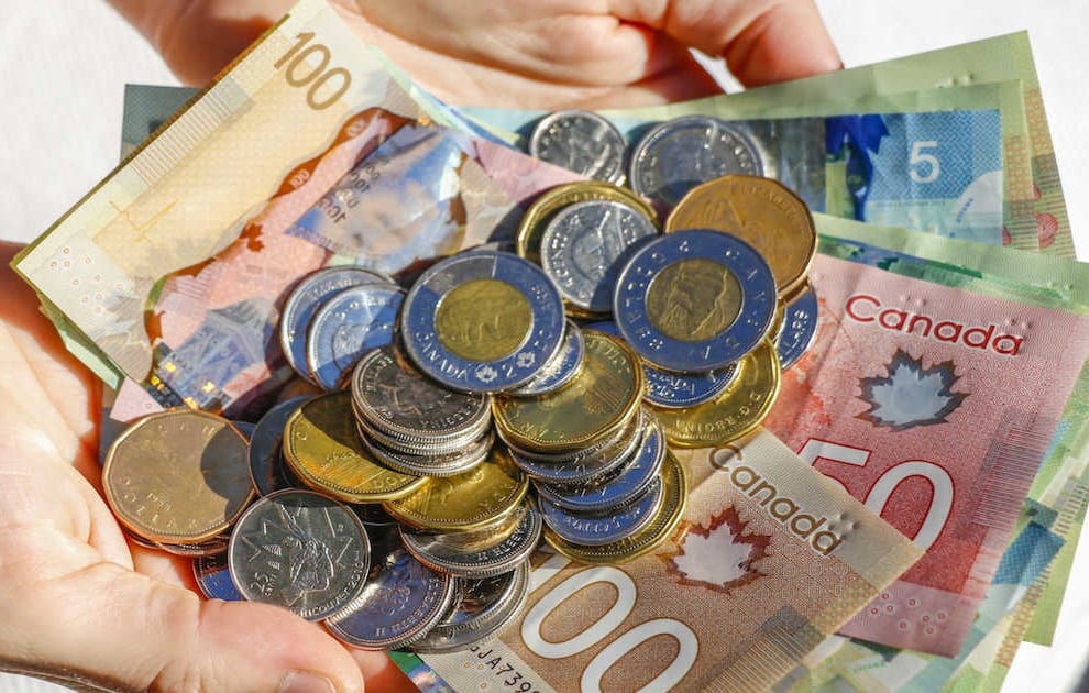 Tỷ giá đồng đô la Canada đảo chiều giảm 96 đồng/CAD