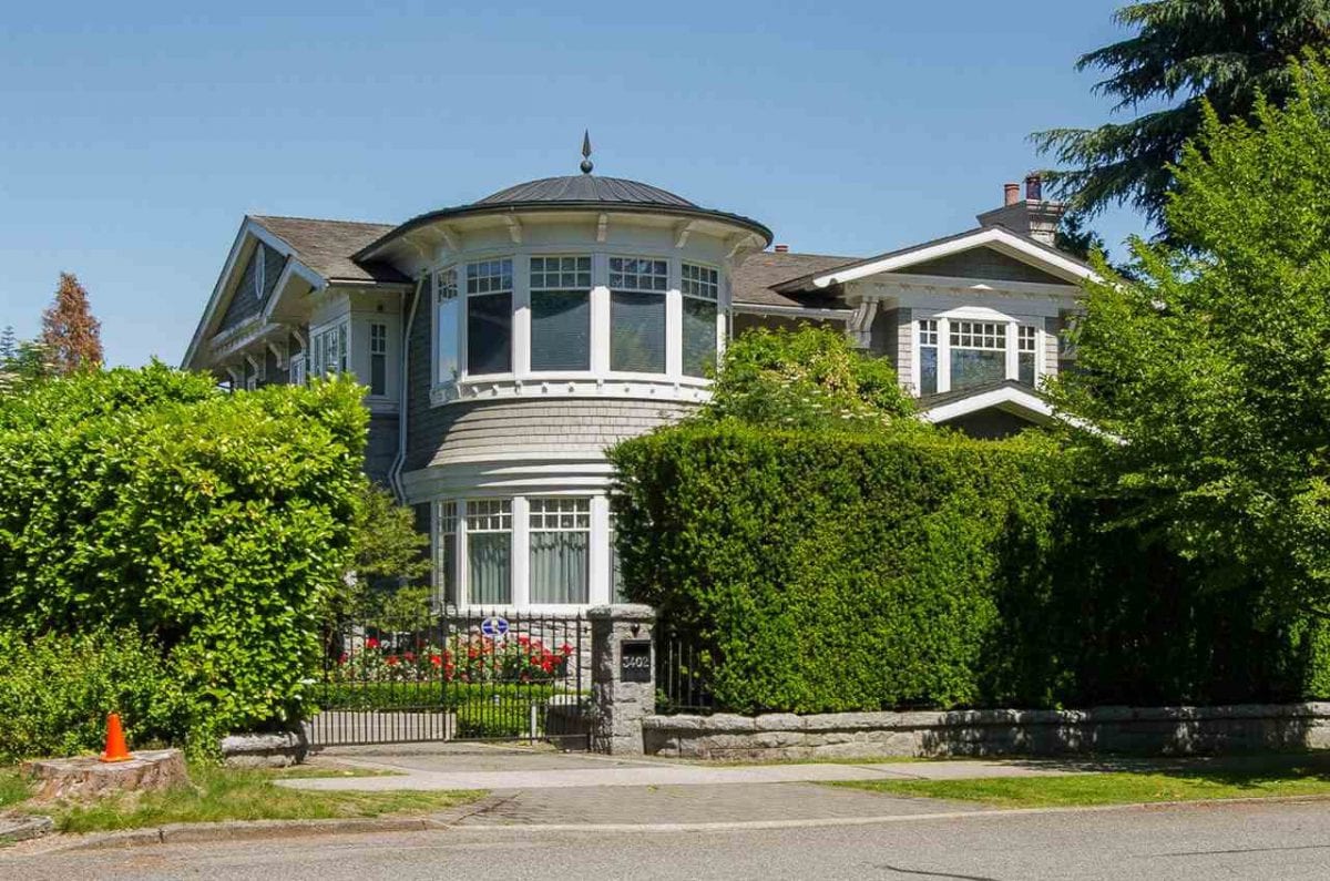 gia-nha-dat-o-vancouver-canada
