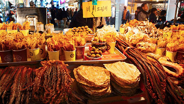 Tận hưởng hương vị của nền ẩm thực đường phố Đài Loan