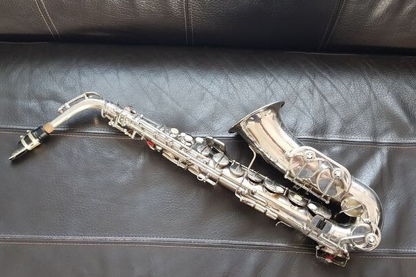 kèn saxophone, nhạc kèn saxophone, tiếng kèn saxophone, các loại kèn saxophone, cách sử dụng kèn saxophone, giới thiệu kèn saxophone, adolphe sax là ai, adolphe sax