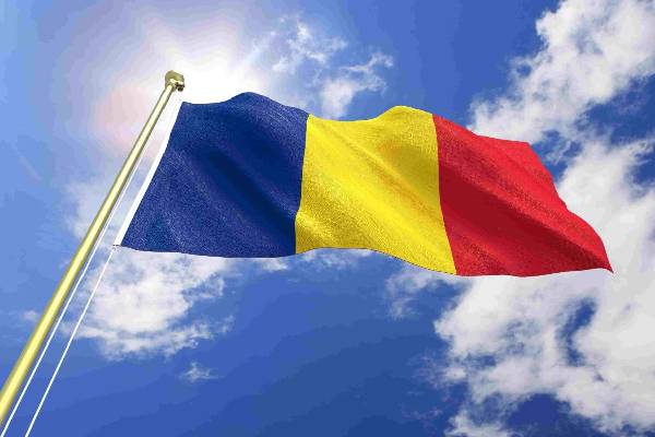 Lá cờ Romania với sự kết hợp màu sắc tinh tế và tinh tế là biểu tượng của sự đoàn kết và nỗ lực vươn lên của Romania. Mỗi chi tiết trên lá cờ đều mang ý nghĩa và giá trị đặc biệt. Thưởng thức những hình ảnh đầy sắc màu và ý nghĩa về lá cờ Romania này để hiểu sâu hơn về quốc gia này.