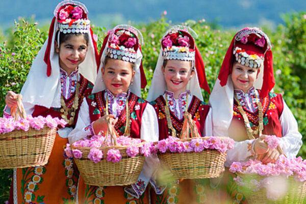 dat nuoc bulgaria, đất nước bulgaria được mệnh danh là xứ sở gì, giới thiệu về đất nước bulgaria, hình ảnh đất nước bulgaria, bulgaria đất nước hoa hồng, đất nước bulgaria, đất nước con người bulgaria, đất nước và con người bulgaria 